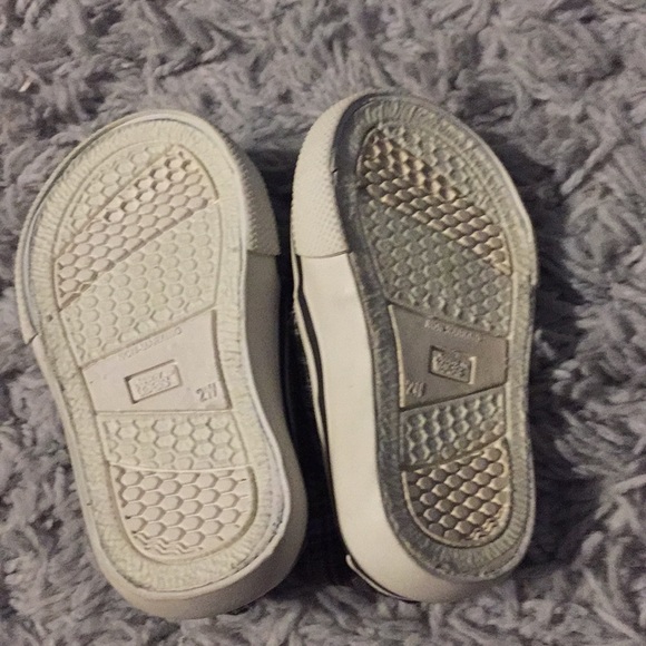 Teeny Toes size 2W- boys plaid slip on shoes - Picture 3 of 3